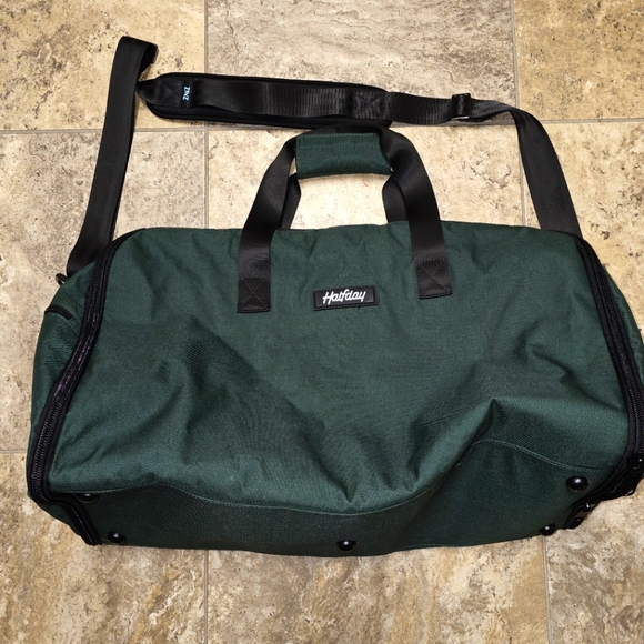 halfday Other - Halfday Travel Duffel Garment Bag Green